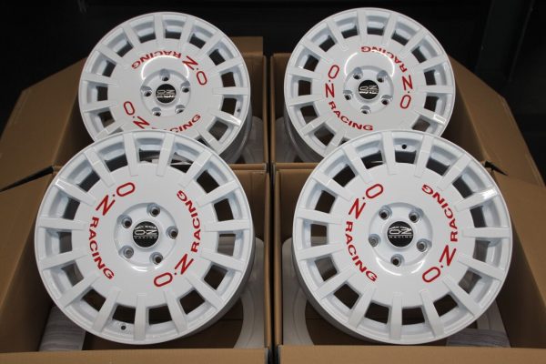 Satz Alufelgen OZ Rally Racing Van weiß 18 Zoll mit ABE