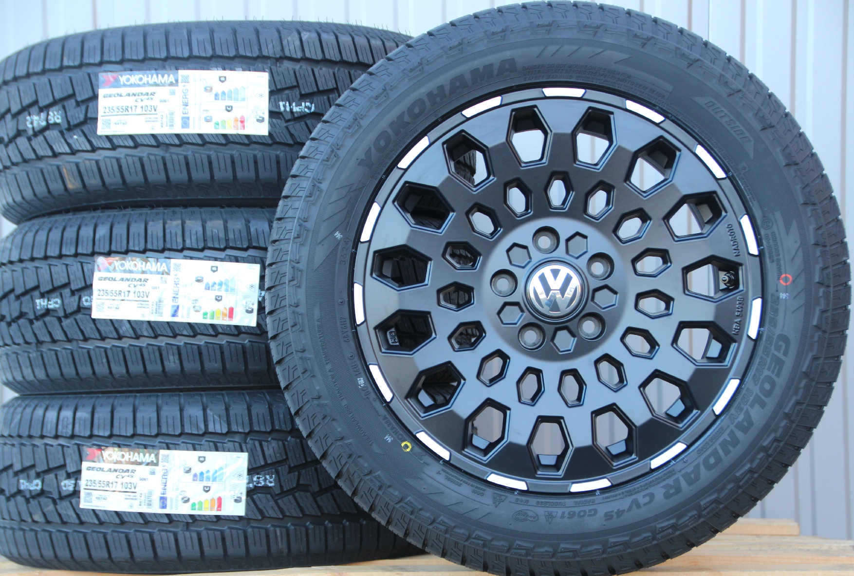 Räder Alufelgen MSW99 schwarz Lip polished 17 Zoll + Yokohama G-061 Off Road Allwetterreifen – Bild 2