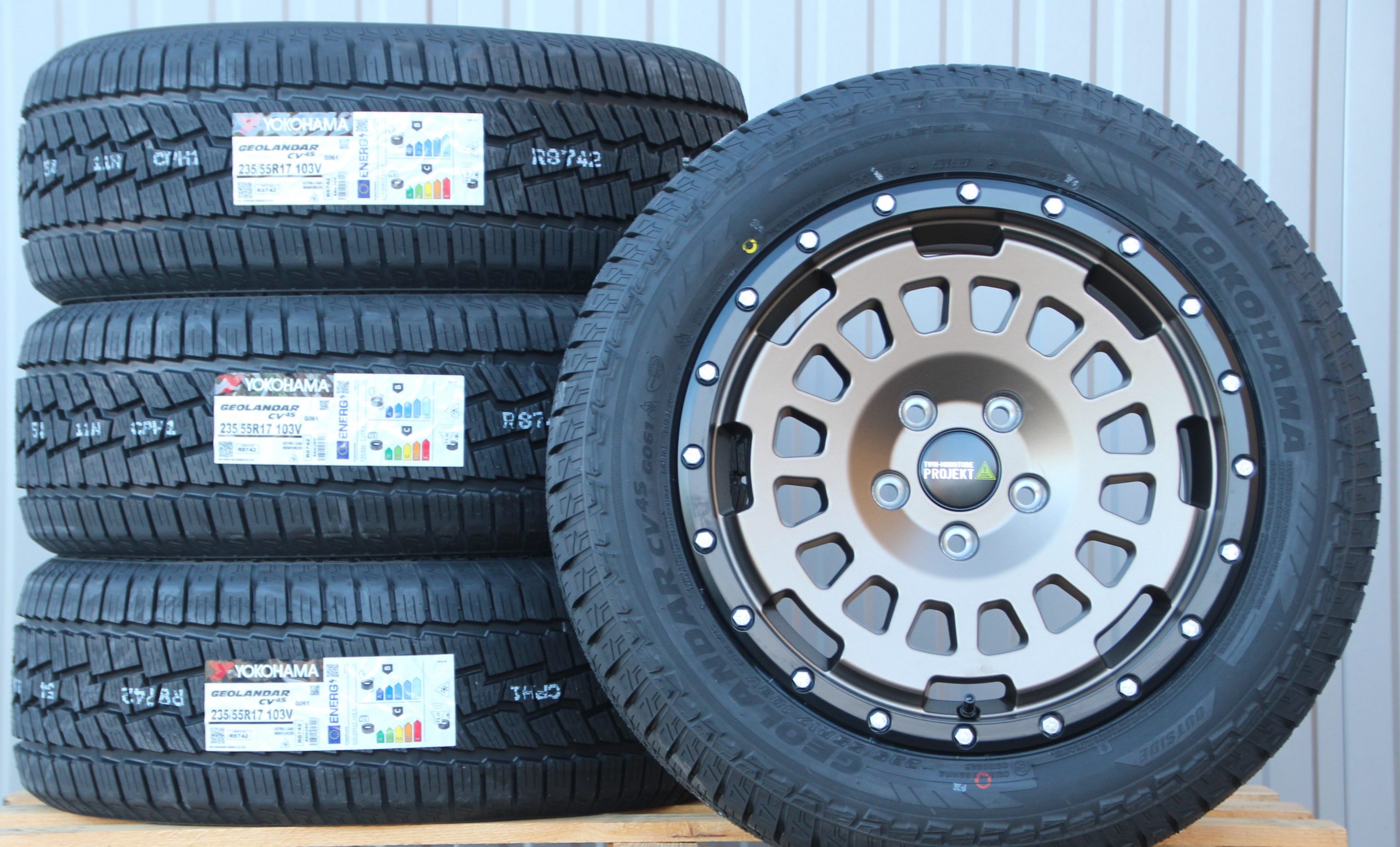 Räder Alufelgen Twin Monotube AT1 Terra mit Anfahrschutzring 17 Zoll + Yokohama G-061 Allwetterreifen