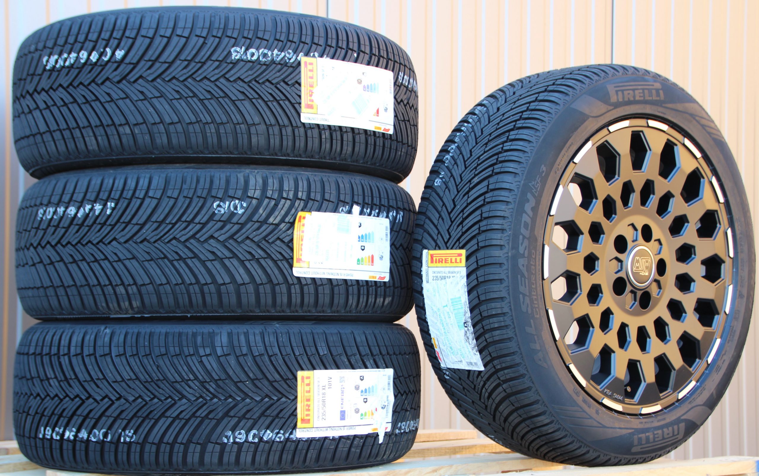 Räder MSW99 schwarz 18 Zoll Alufelgen + Pirelli Allwetterreifen – Bild 2