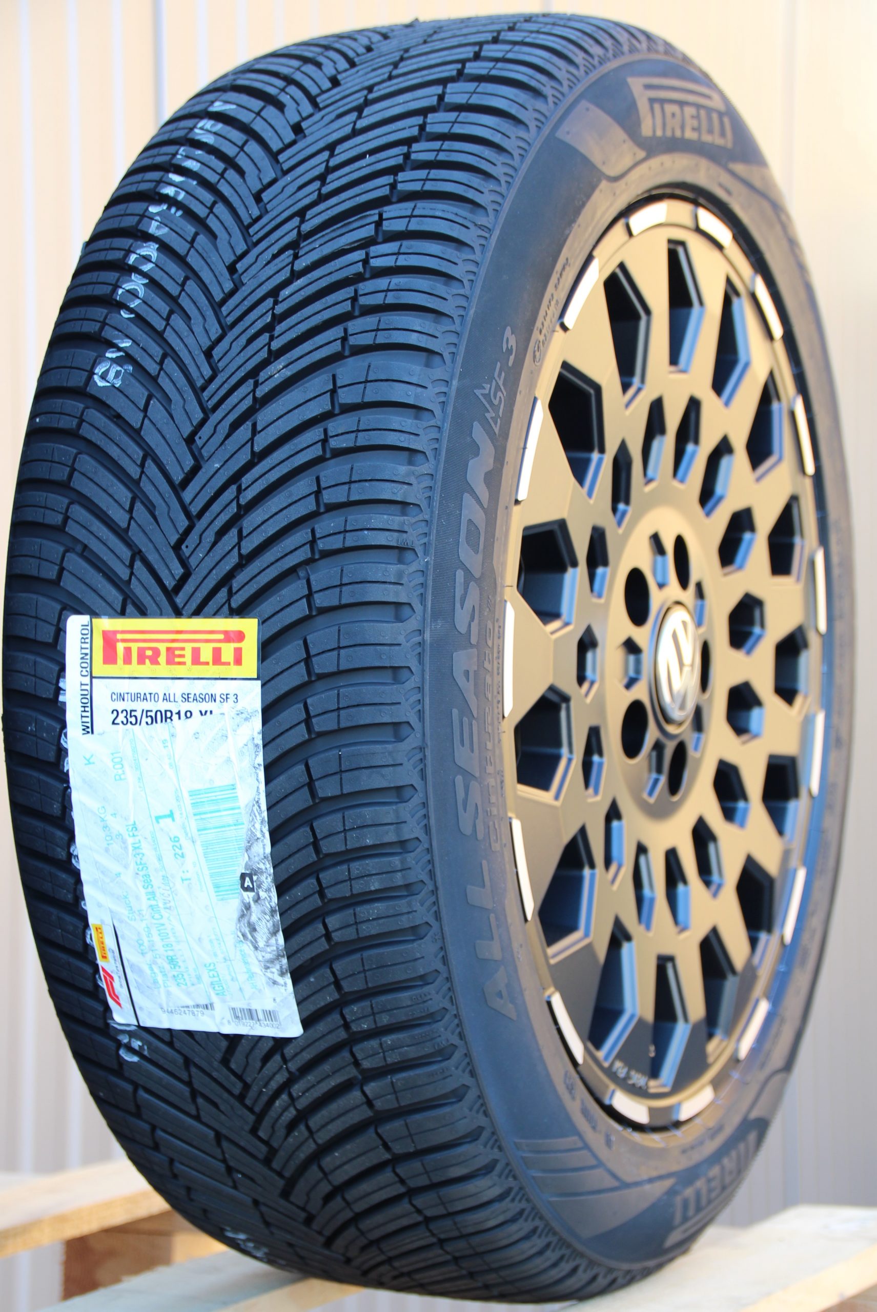 Räder MSW99 schwarz 18 Zoll Alufelgen + Pirelli Allwetterreifen – Bild 5