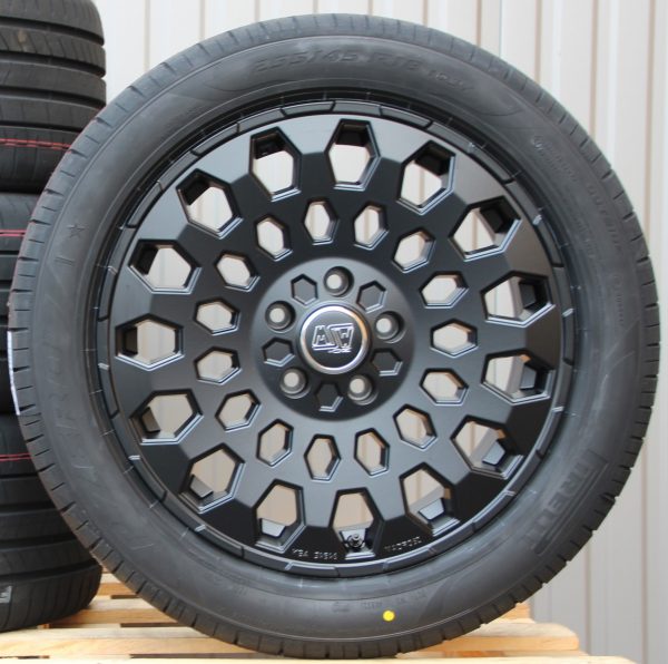 Satz Räder Alufelgen MSW99 schwarz 18 Zoll + Bridgestone Sommerreifen – Bild 2