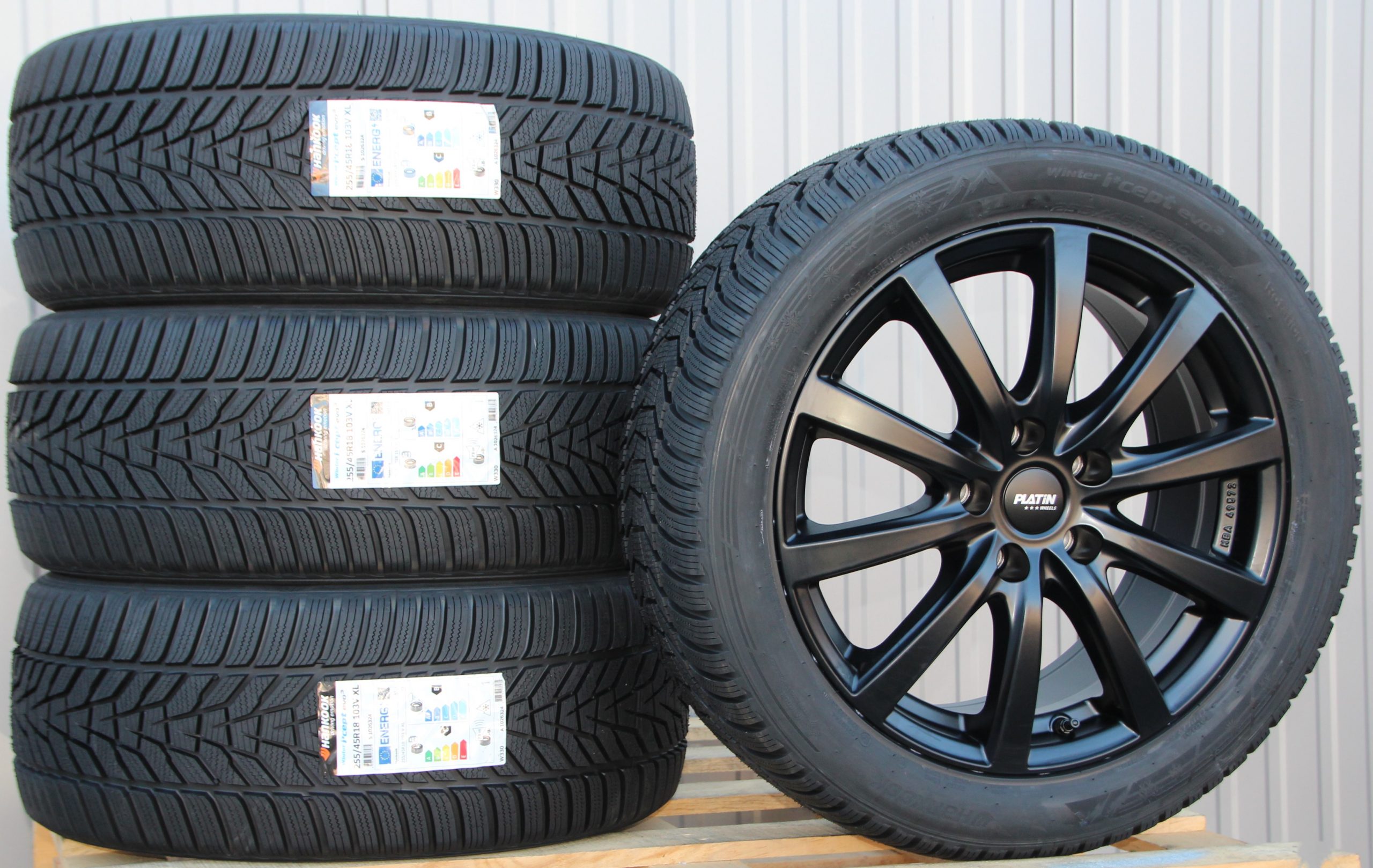 Satz Räder Alufelgen P69 18 Zoll schwarz matt 255/45 R18 Hankook Winterreifen – Bild 2