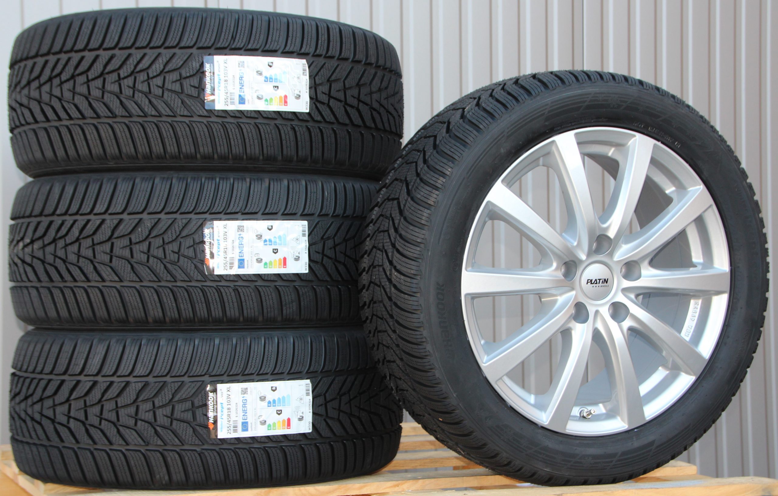 Satz Räder Alufelgen P69 18 Zoll silber 255/45 R18 Hankook Winterreifen – Bild 2